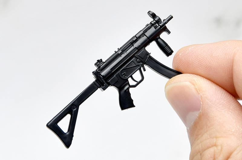 LA-GG03 ガンスリンガー・ガール クラエス MP5・VP70タイプ｜PRODUCT