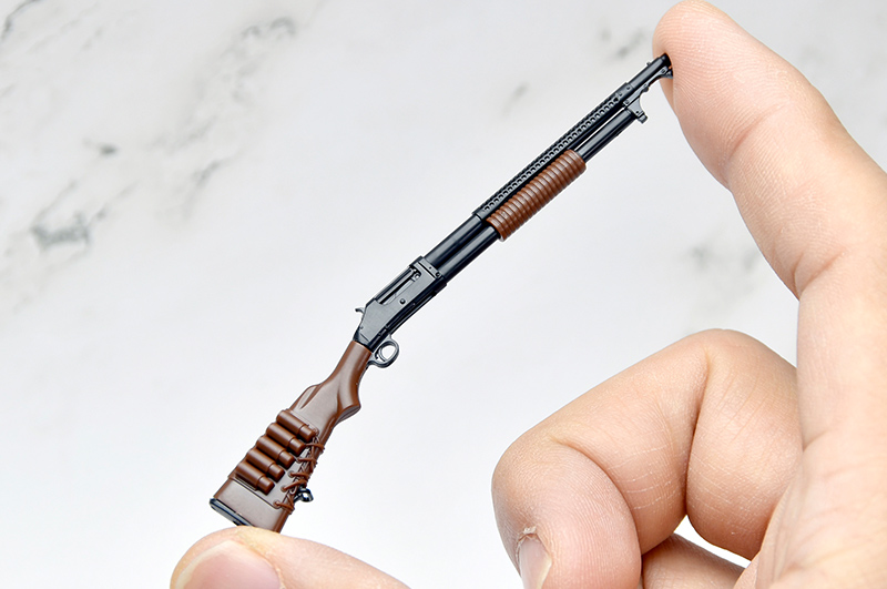 LA-GG05 ガンスリンガー・ガール トリエラ M1897トレンチガン・P230